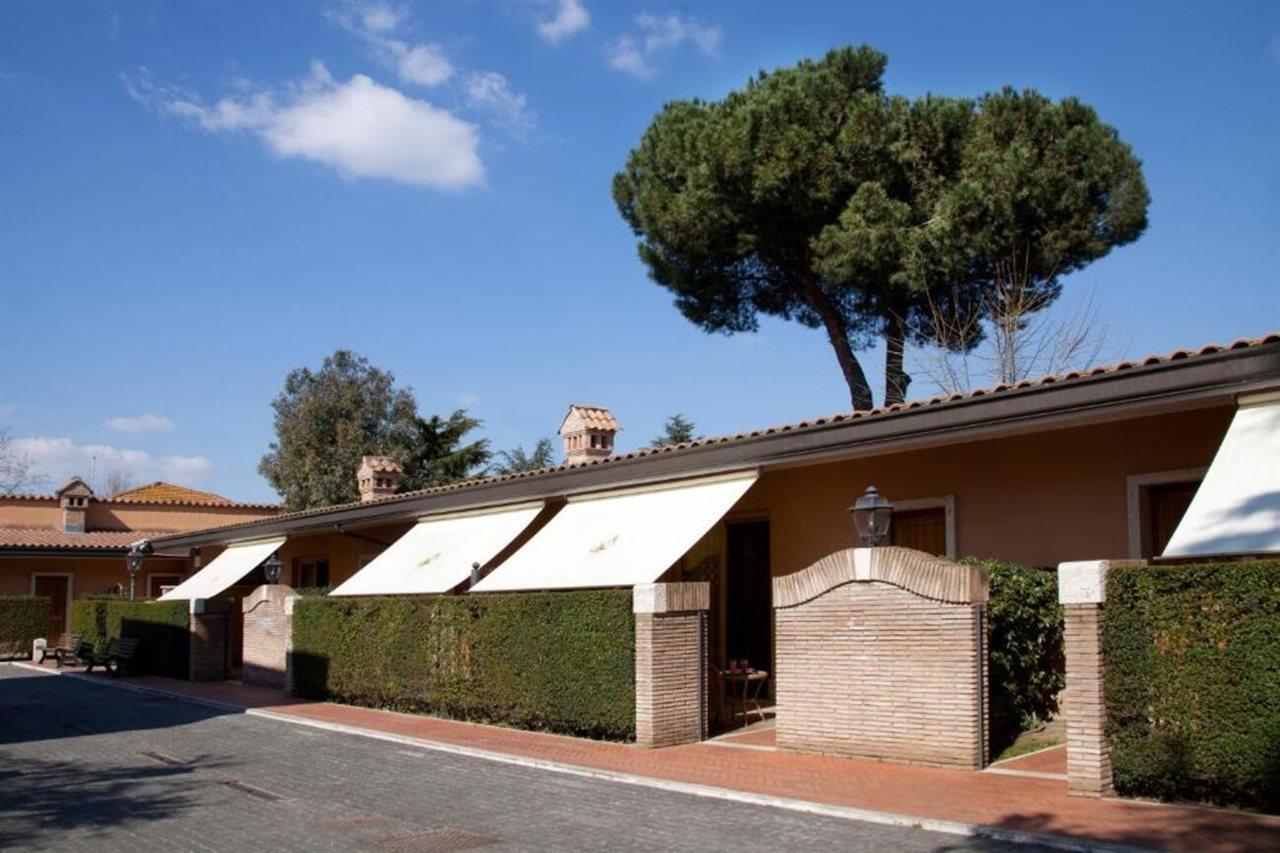 Hotel Piccolo Borgo Roma Exterior foto